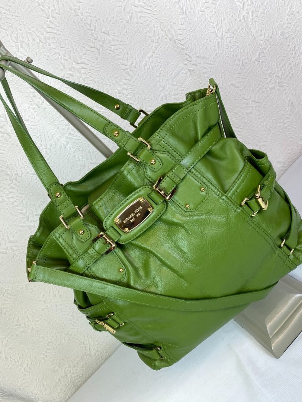 Michael Kors Hamilton Green Leather Satchel | Buckle Top Handle | 💚Brenna